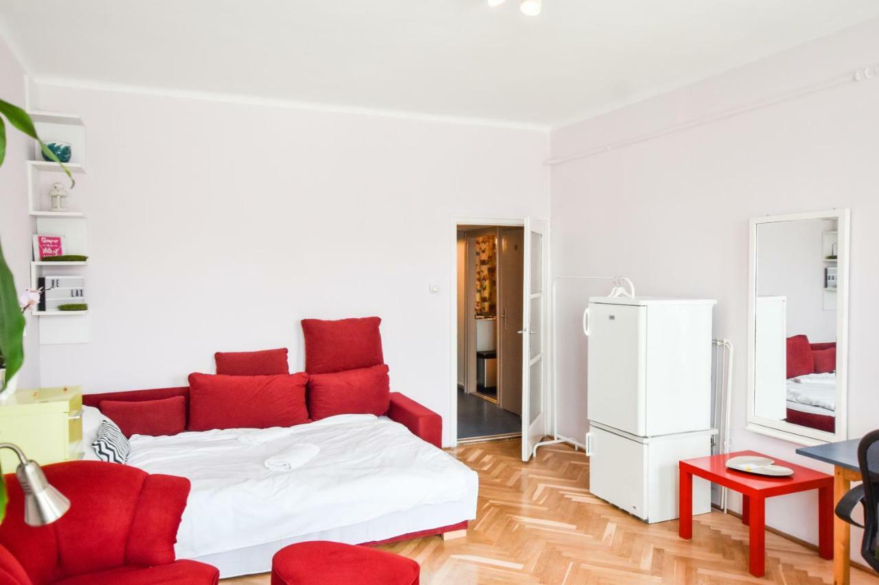 Girly Retro Flat On Romantic Boho Buda Apartment Budapest
