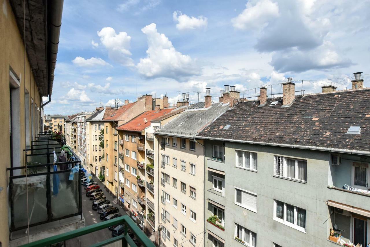 Girly Retro Flat On Romantic Boho Buda Apartament